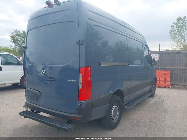 WD4PF0CDXKP031137 Mercedes-Benz Sprinter 2500 Standard Roof V6