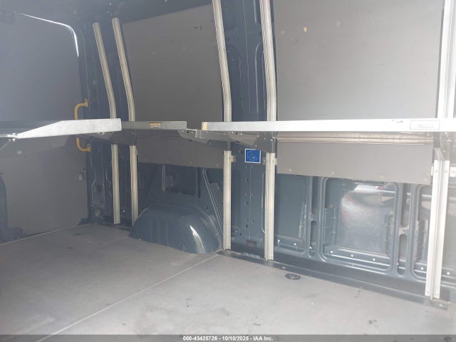 WD4PF0CDXKP031137 Mercedes-Benz Sprinter 2500 Standard Roof V6