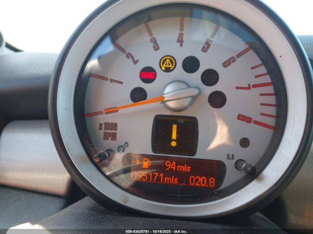 2007 MINI COOPER S WMWMF73527TT84529 Photo 6