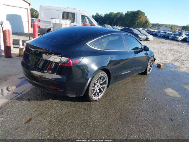 2021 TESLA MODEL 3 5YJ3E1EA2MF907099 Photo 3