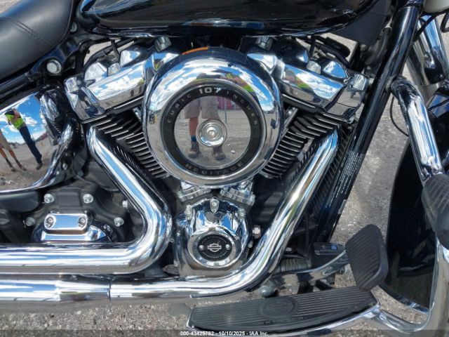 2020 HARLEY-DAVIDSON FLHC 1HD1YAJ12LB050190 Photo 7