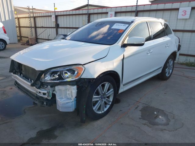 2017 VOLVO XC60 YV440MDU6H2023396 Photo 1