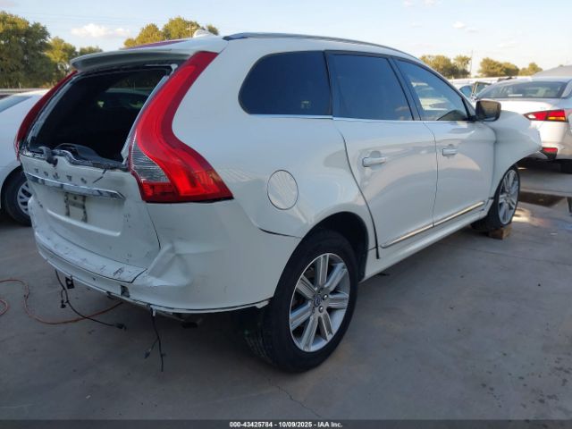 2017 VOLVO XC60 YV440MDU6H2023396 Photo 3