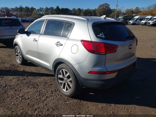 Продажа на аукционе авто 2015 Kia Sportage Lx, vin: KNDPBCAC0F7726492, номер лота: 43425846