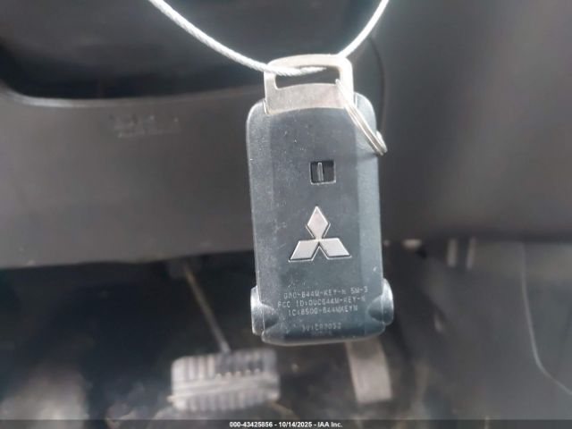 2018 MITSUBISHI OUTLANDER PHEV JA4J24A57JZ049378 Photo 10