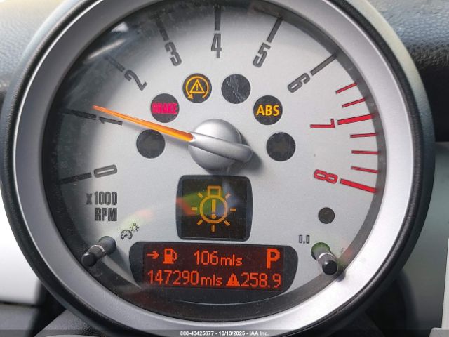 2009 MINI COOPER CLUBMAN WMWML33569TX36466 Photo 6