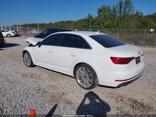 2017 AUDI A4 WAUENAF44HN036745 Photo 2