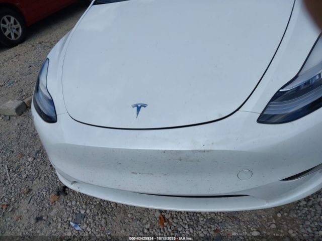 2022 TESLA MODEL Y 7SAYGDEE3NF513362 Photo 9