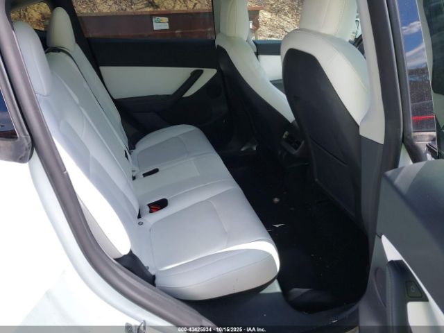 2022 TESLA MODEL Y 7SAYGDEE3NF513362 Photo 7