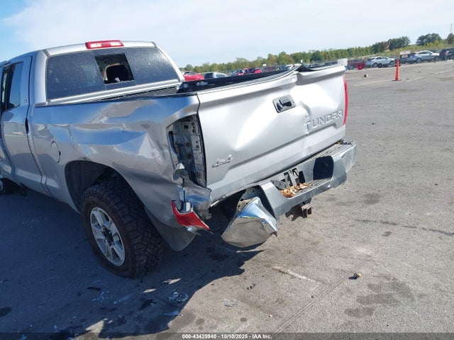 5TFUY5F1XHX588306 Toyota Tundra Sr5 Plus 5.7l V8