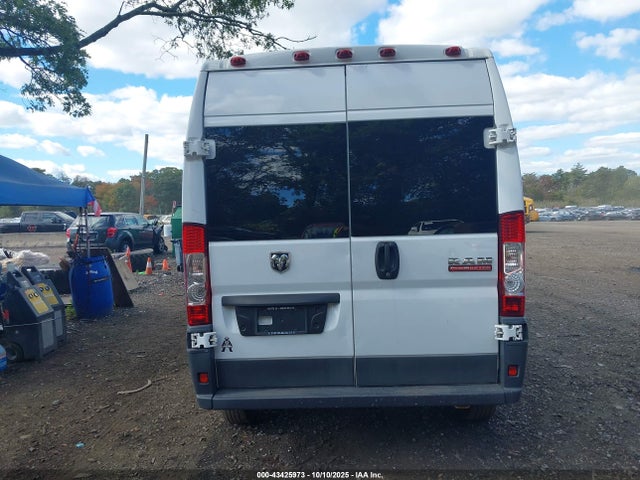 Продажа на аукционе авто 2017 Ram Promaster 2500 High Roof 159 Wb, vin: 3C6TRVDG5HE532863, номер лота: 43425973