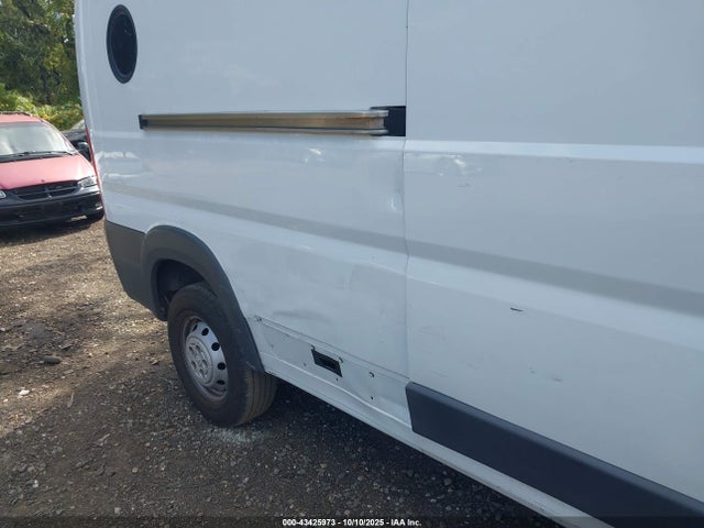 Продажа на аукционе авто 2017 Ram Promaster 2500 High Roof 159 Wb, vin: 3C6TRVDG5HE532863, номер лота: 43425973