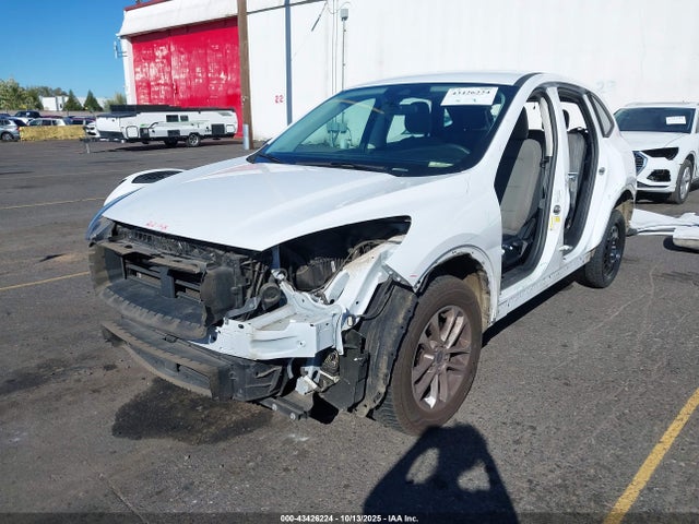 Ford ESCAPE S 2022 1FMCU9F69NUB50766 Image 2