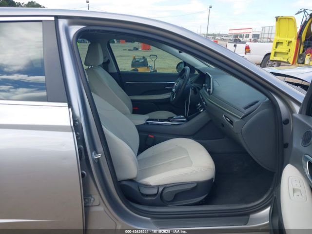 2021 HYUNDAI SONATA KMHL14JA7MA147386 Photo 4