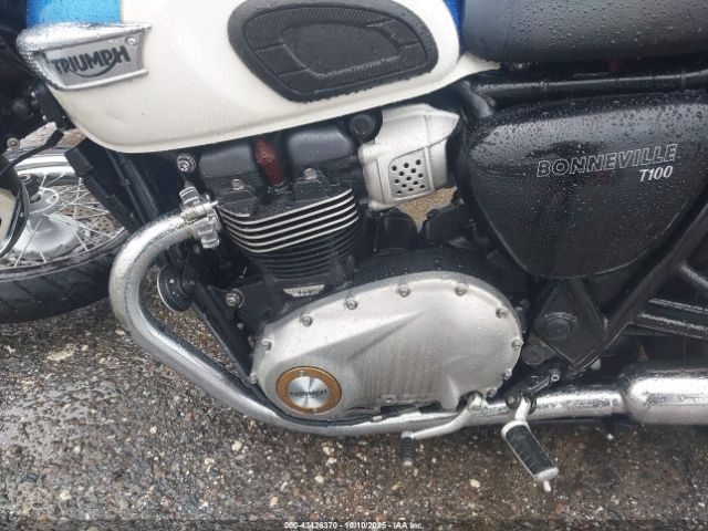 2017 TRIUMPH MOTORCYCLE BONNEVILLE SMTD10GN2HT818874 Photo 8