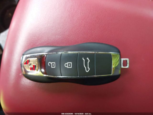 2020 PORSCHE MACAN WP1AA2A5XLLB11471 Photo 10