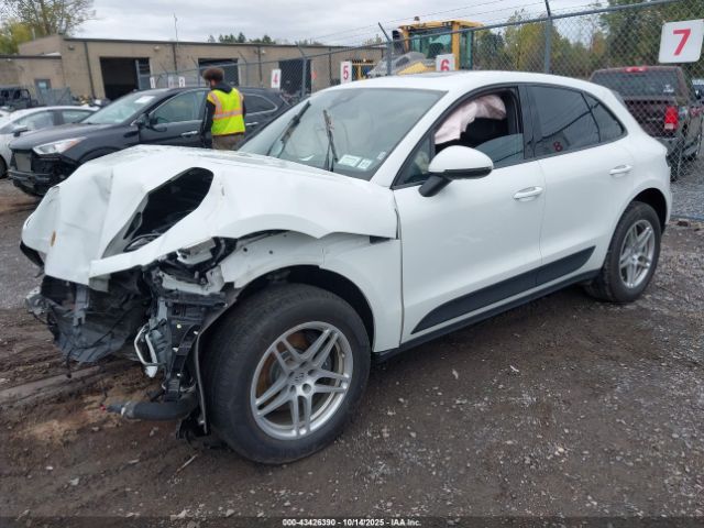 2020 PORSCHE MACAN WP1AA2A5XLLB11471 Photo 1