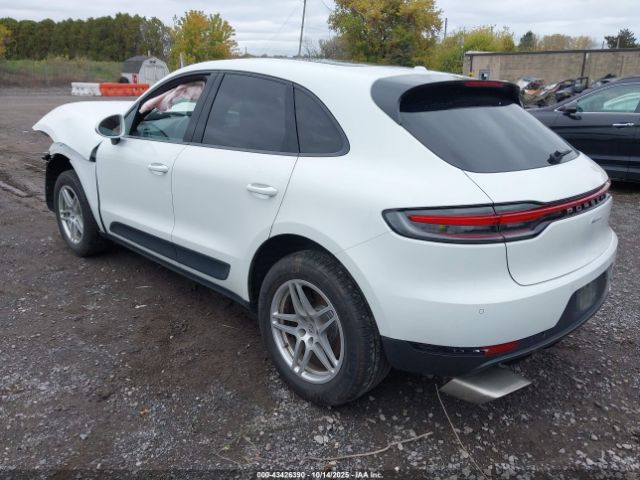 2020 PORSCHE MACAN WP1AA2A5XLLB11471 Photo 2