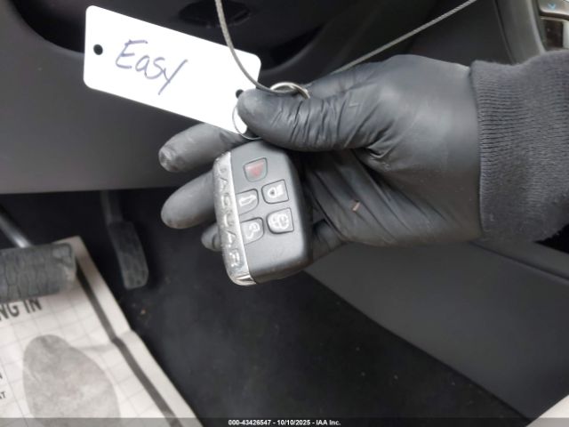 2018 JAGUAR F-PACE SADCJ2GX4JA294091 Photo 10