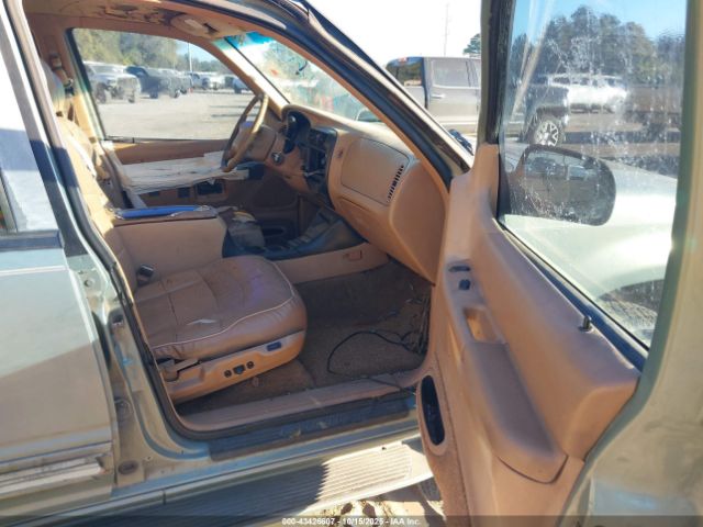 1996 FORD EXPLORER 1FMDU32X0TZB59887 Photo 4