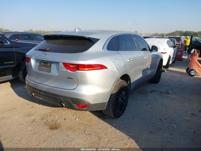 2017 JAGUAR F-PACE SADCK2BV2HA894430 Photo 3