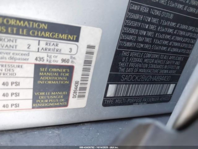 2017 JAGUAR F-PACE SADCK2BV2HA894430 Photo 8