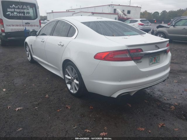 2012 JAGUAR XF SAJWA0HB0CLS36780 Photo 2