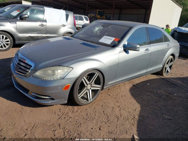 2010 MERCEDES-BENZ S 550 WDDNG7BB7AA325979 Photo 1