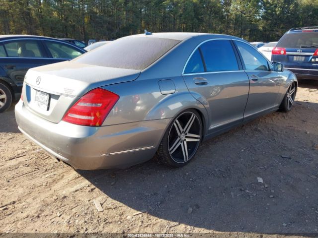 2010 MERCEDES-BENZ S 550 WDDNG7BB7AA325979 Photo 3