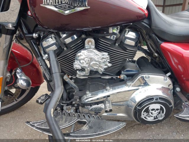 2019 HARLEY-DAVIDSON FLHR 1HD1FBC16KB656731 Photo 8