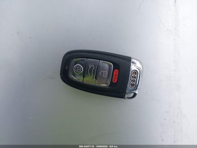 2011 AUDI A4 WAUAFAFL9BN046889 Photo 10