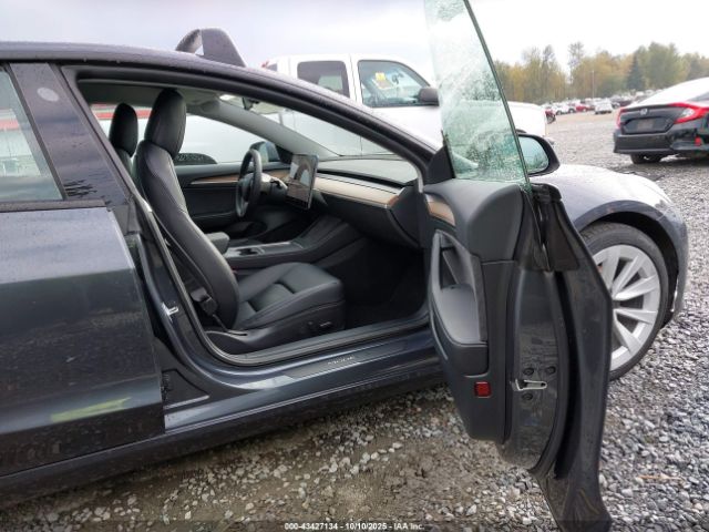 2021 TESLA MODEL 3 5YJ3E1EB1MF049410 Photo 4