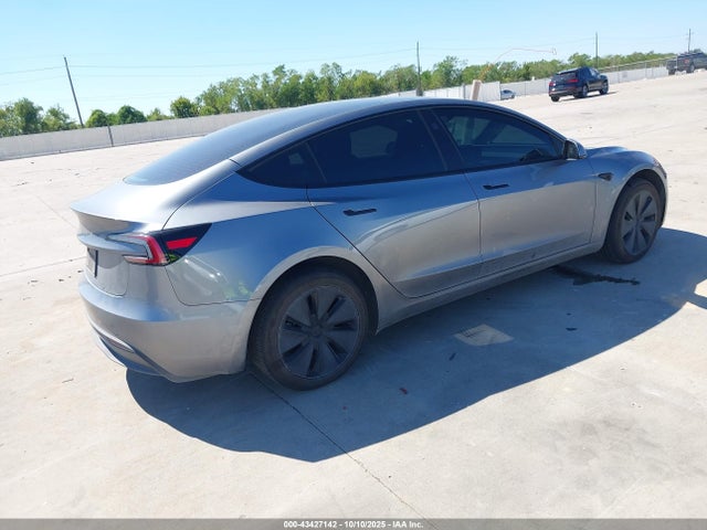 2024 TESLA MODEL 3 5YJ3E1EA5RF857449 Photo 3