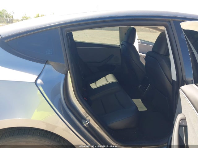 2024 TESLA MODEL 3 5YJ3E1EA5RF857449 Photo 7
