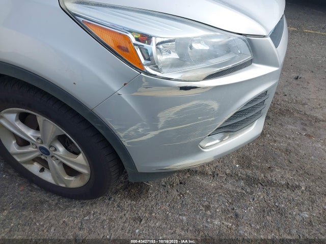 1FMCU9GX4EUD51594 Ford ESCAPE SE