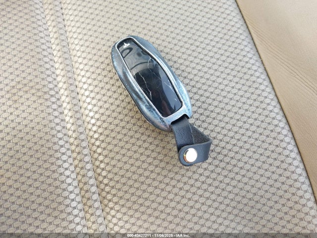 2017 TESLA MODEL S 5YJSA1E25HF215795 Photo 10