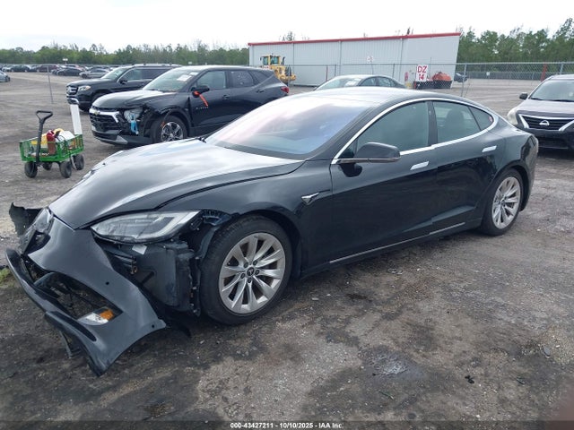 2017 TESLA MODEL S 5YJSA1E25HF215795 Photo 1