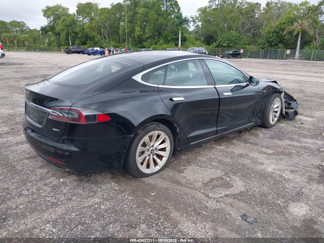 2017 TESLA MODEL S 5YJSA1E25HF215795 Photo 3