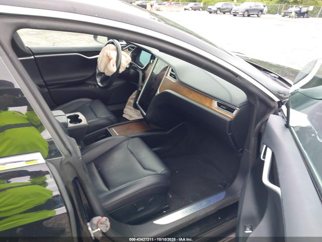 2017 TESLA MODEL S 5YJSA1E25HF215795 Photo 4
