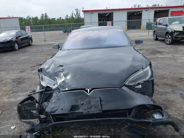 2017 TESLA MODEL S 5YJSA1E25HF215795 Photo 5