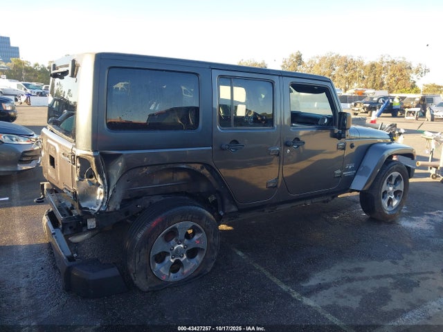 1C4BJWEG1HL608490 Jeep Wrangler Unlimited Sahara 4x4