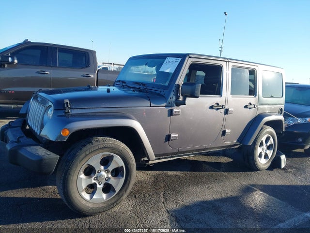 1C4BJWEG1HL608490 Jeep Wrangler Unlimited Sahara 4x4