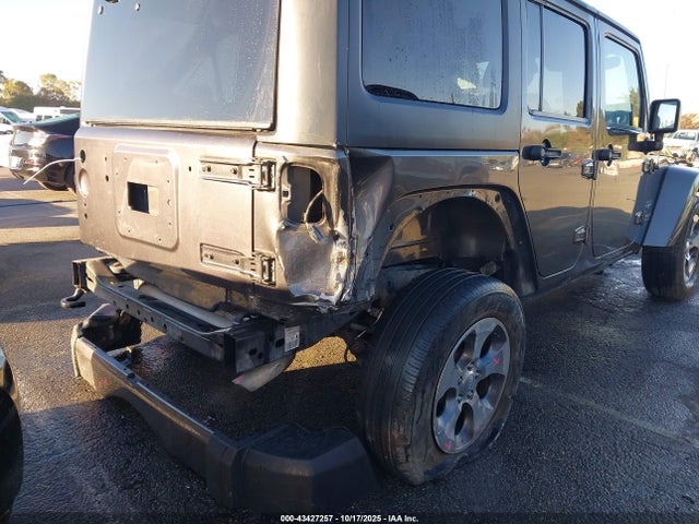 1C4BJWEG1HL608490 Jeep Wrangler Unlimited Sahara 4x4