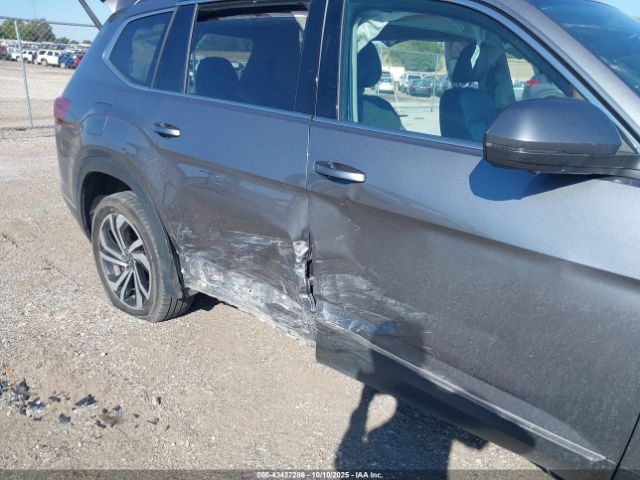2021 VOLKSWAGEN ATLAS 1V2TR2CA9MC564834 Photo 5