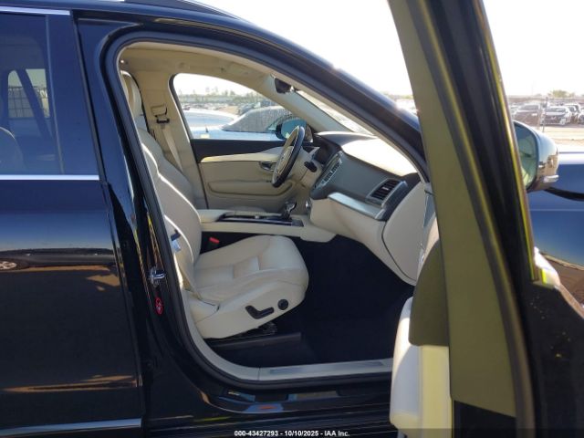 2018 VOLVO XC90 YV4A22PKXJ1208753 Photo 4