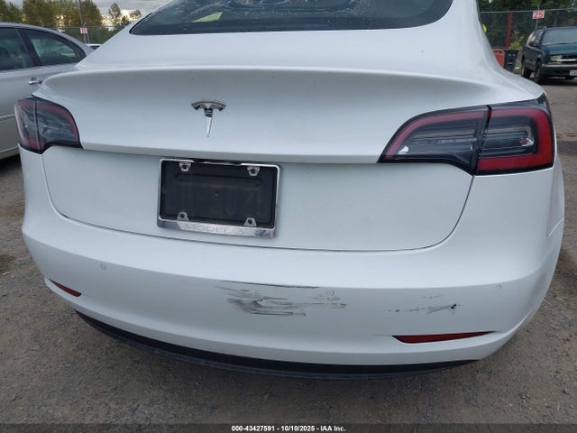 2021 TESLA MODEL 3 5YJ3E1EA5MF867407 Photo 5