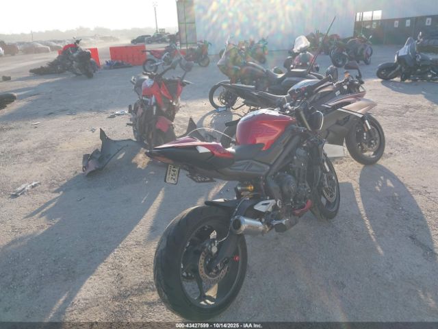 2024 TRIUMPH MOTORCYCLE STREET TRIPLE SMTA614K5RTBN9956 Photo 3
