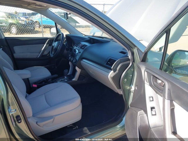 Subaru Forester 2.5i Premium 2014 JF2SJAEC2EH543763 Image 5