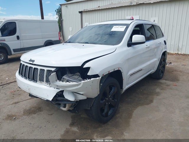 43427889 :رقم المزاد ، 1C4RJEAG2FC242275 vin ، 2015 Jeep Grand Cherokee Altitude مزاد بيع