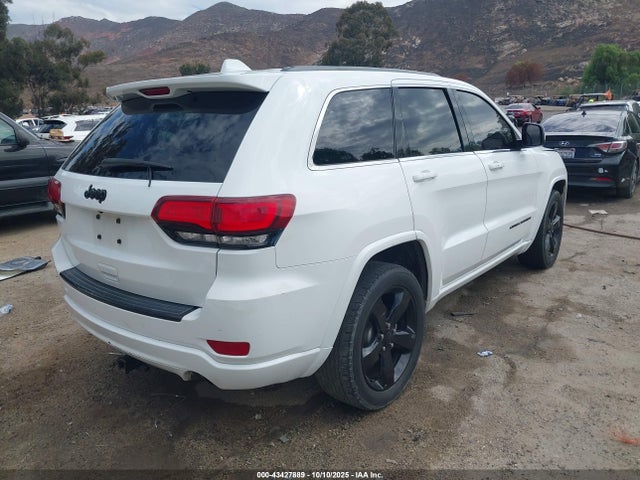 43427889 :رقم المزاد ، 1C4RJEAG2FC242275 vin ، 2015 Jeep Grand Cherokee Altitude مزاد بيع